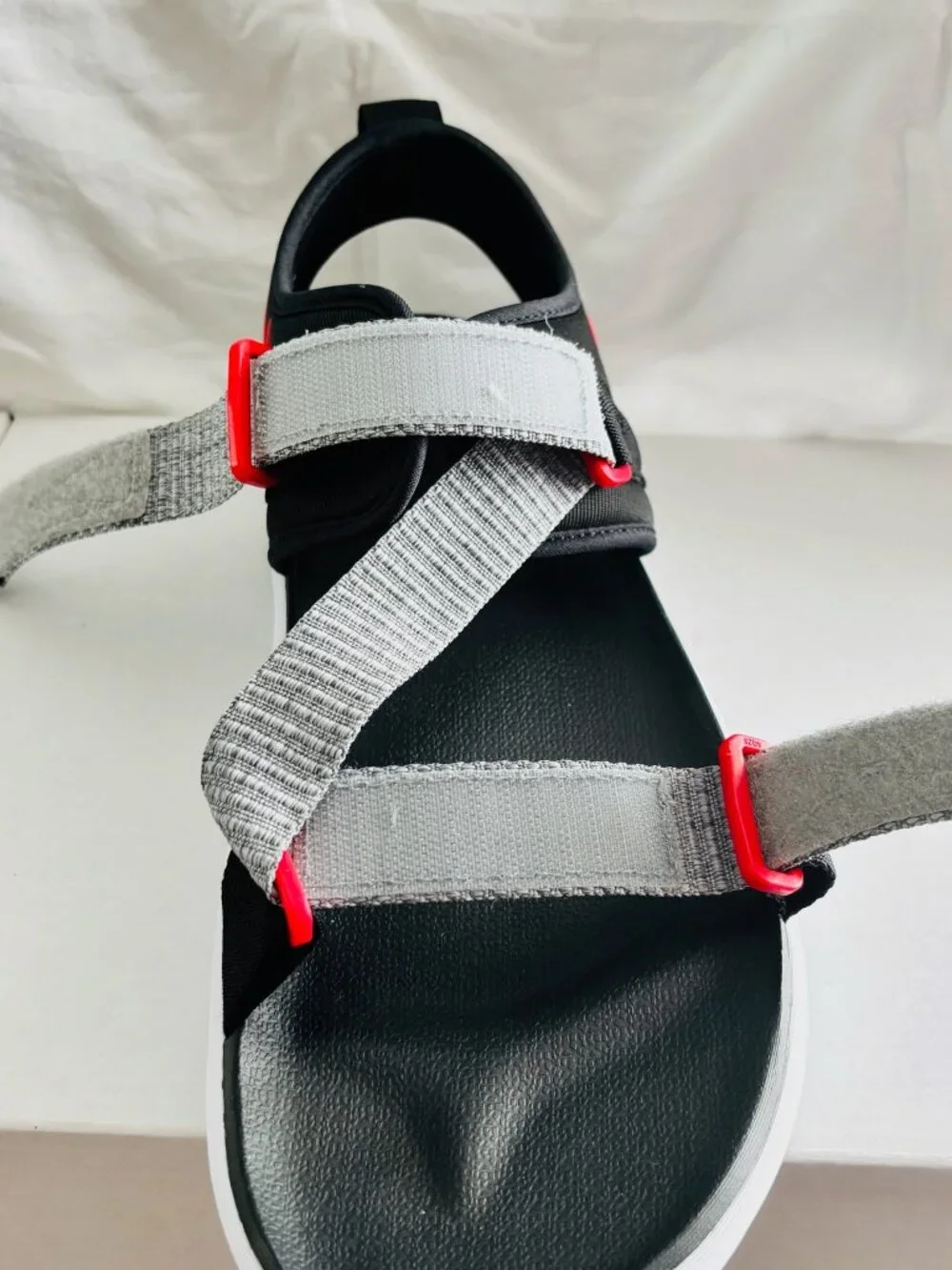 Nike Canyon Men's Sport Sandals Gray Black Red Size 12 Adjustable Comfort